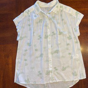 Lucky Brand soft and flowy palm print button-up top